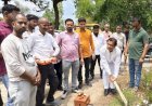 20.98 लाख की लागत से सीसी रोड व नाली निर्माण कार्य शुरू, प्रभात साहू ने फावड़ा मारकर किया शुभारंभ