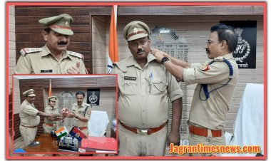 रायबरेली: उप निरीक्षक नारायण कुमार कुशवाहा व संतोष कुमारी निरीक्षक पद पर प्रोन्नति, एसपी ने स्टार लगाकर दी शुभकामनाएं