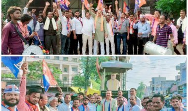 अपना दल (एस) को राज्यस्तरीय पार्टी का दर्जा, रायबरेली में कार्यकर्ताओं ने मनाया जश्न, पूर्व प्रत्याशी लक्ष्मीकान्त रावत ने कार्यकर्ताओं के साथ गाजे-बाजे व एक दूसरे को मिठाई खिलाकर खुशी जताई और नारेबाजी की