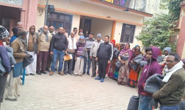 कड़ाके की ठण्ड को देखते हुए एकबार फिर 150 कंबलों का किया गया वितरण