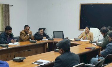 रायबरेली: गणतंत्र दिवस को हर्षोल्लास व सादगी के साथ मनाये जाने की तैयारी रखें पूरी: डीएम,  गणतंत्र दिवस पर सभी सरकारी कार्यालयों में राष्ट्रीय ध्वज फहराया जाये तथा राष्ट्रगान तथा संकल्प लिया जायेगा: हर्षिता माथुर (जिलाधिकारी)
