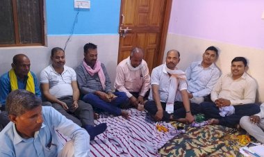 प्रजापति उत्थान महासभा की मासिक बैठक संपन्न, 21 जुलाई को सम्मान समारोह