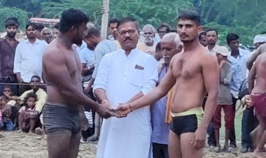 सोथी गांव के हनुमान मंदिर पर मेला व दंगल का आयोजन किया गया