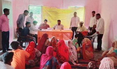 पंचायत भवन पहरेमऊ में खुली बैठक का आयोजन किया गया