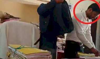 शासन के सख्त निर्देशों की उडी धज्जियां, SDM न्यायालय में निजी कर्मचारी कर रहा कार्य, वीडियो वायरल