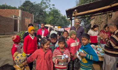 विनोद सिंह ने नन्हे मुन्ने बच्चों के साथ मनाया नव वर्ष, दी शुभकामनाएं