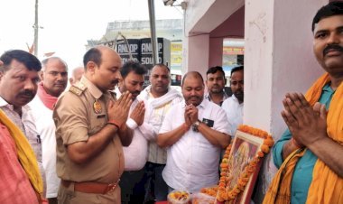 बड़े मंगल पर उमड़ा आस्था का सैलाब, विशाल भंडारे में हजारों श्रद्धालुओं ने ग्रहण किया प्रसाद