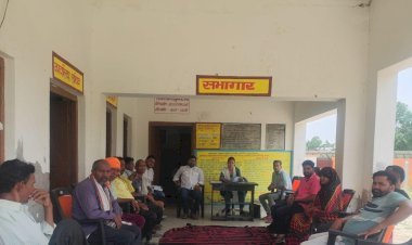 ग्राम सभा बैठक में आवास योजना के पात्र लाभार्थियों की सूची तैयार  ग्राम पंचायत के विकास और ग्रामीणों के हितों की रक्षा करना मेरी पहली प्राथमिकता: अनुराग चौधरी