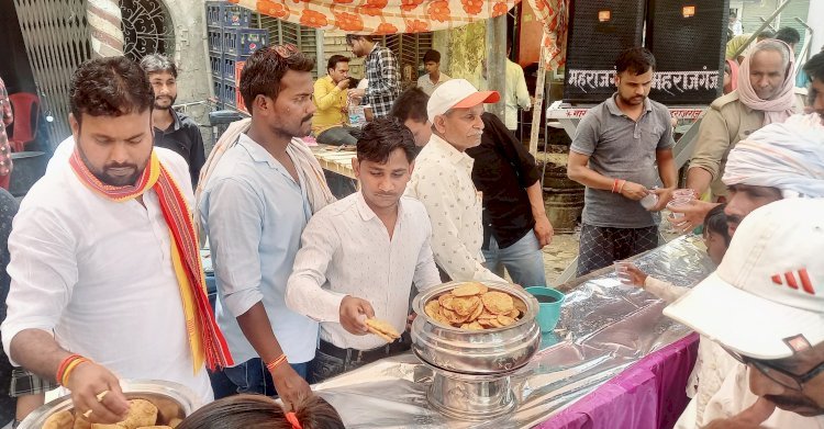 विशाल भण्डारा का हुआ आयोजन, हजारों भक्तों ने पहुंचकर प्रसाद ग्रहण किया