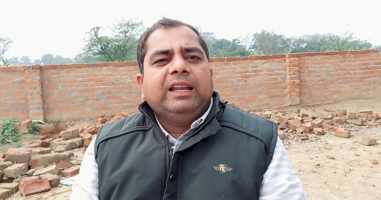 ब्रेकिंग न्यूज: आरोप व बहिष्कार के बाद भाजपा मंडल अध्यक्ष महराजगंज विवेक पाण्डेय ने दी सफाई, कहा ऑडियो, फोटो या वीडियो मिलने पर पार्टी जो कार्यवाही करेगी स्वीकार है हालांकि पार्टी कार्यकर्ताओं का गंभीर आरोप के बाद हड़कंप मच गया...