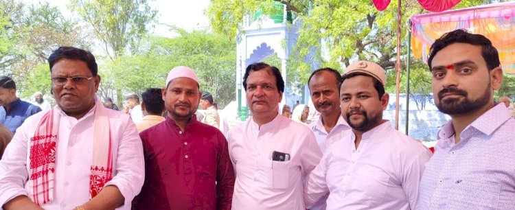 ईद उल फितर का त्यौहार हर्षोल्लास के साथ मनाया गया, प्रभात साहू ने पहुंच कर दी मुबारकबाद