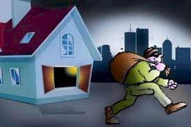 Crime news: महराजगंज में हुई कई लाखों की चोरी, जांच में जुटी पुलिस