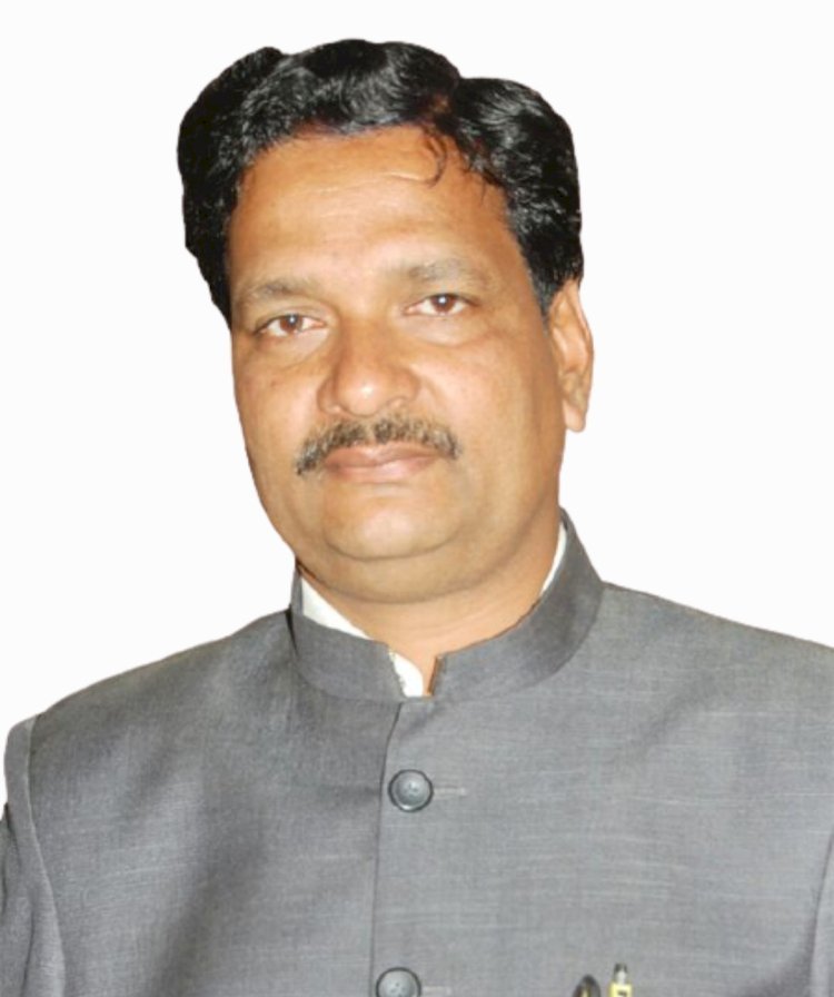 विरोधियों की सारी कोशिशें नाकाम, विकास कार्यों का कस्बा महराजगंज में सिलसिला लगातार जारी