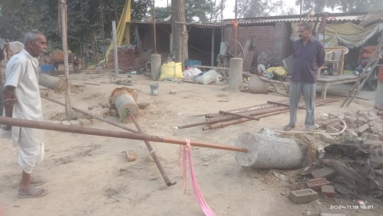 50 लाख रुपये की सरकारी जमीन पुलिस बल की उपस्थिति में खाली कराई गई | भूमि राजस्व अभिलेखों में बंजर के रूप में है अंकित